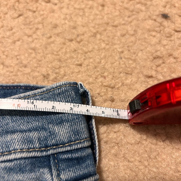 New never worn Gap 70’s flare high rise jeans. Size 33 regular - Picture 8 of 15